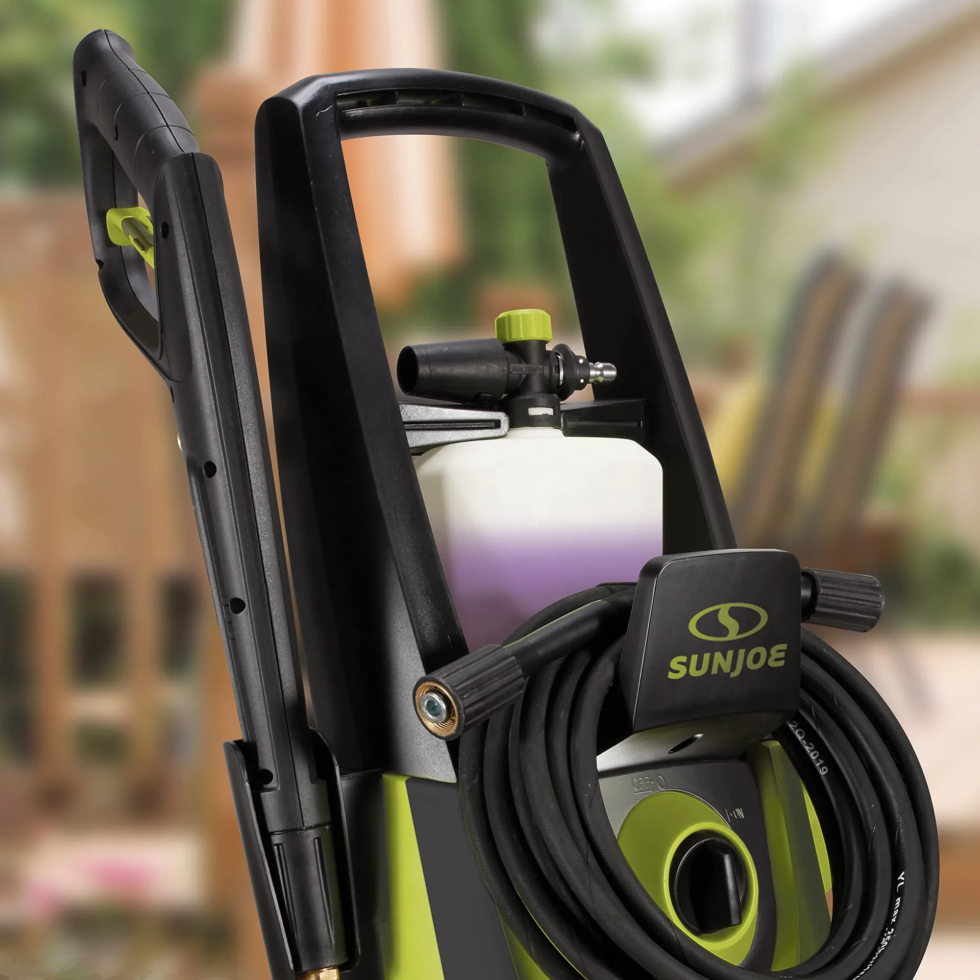Restored Sun Joe SPX3000-XT, 2200 Max PSI ,1.65 GPM, 13 Amp Xtream Clean Electric Pressure Washer (Remanufactured)