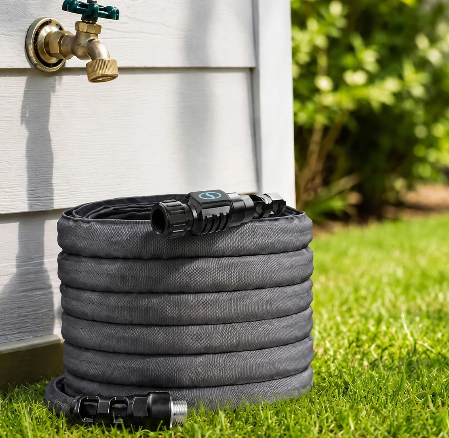 Aqua Joe AJFJ050-58-XT1 | Kink Resistant FiberJacket Garden Hose | 50-Foot | 5/8-Inch Diameter (Open Box) | In-Store Exclusive