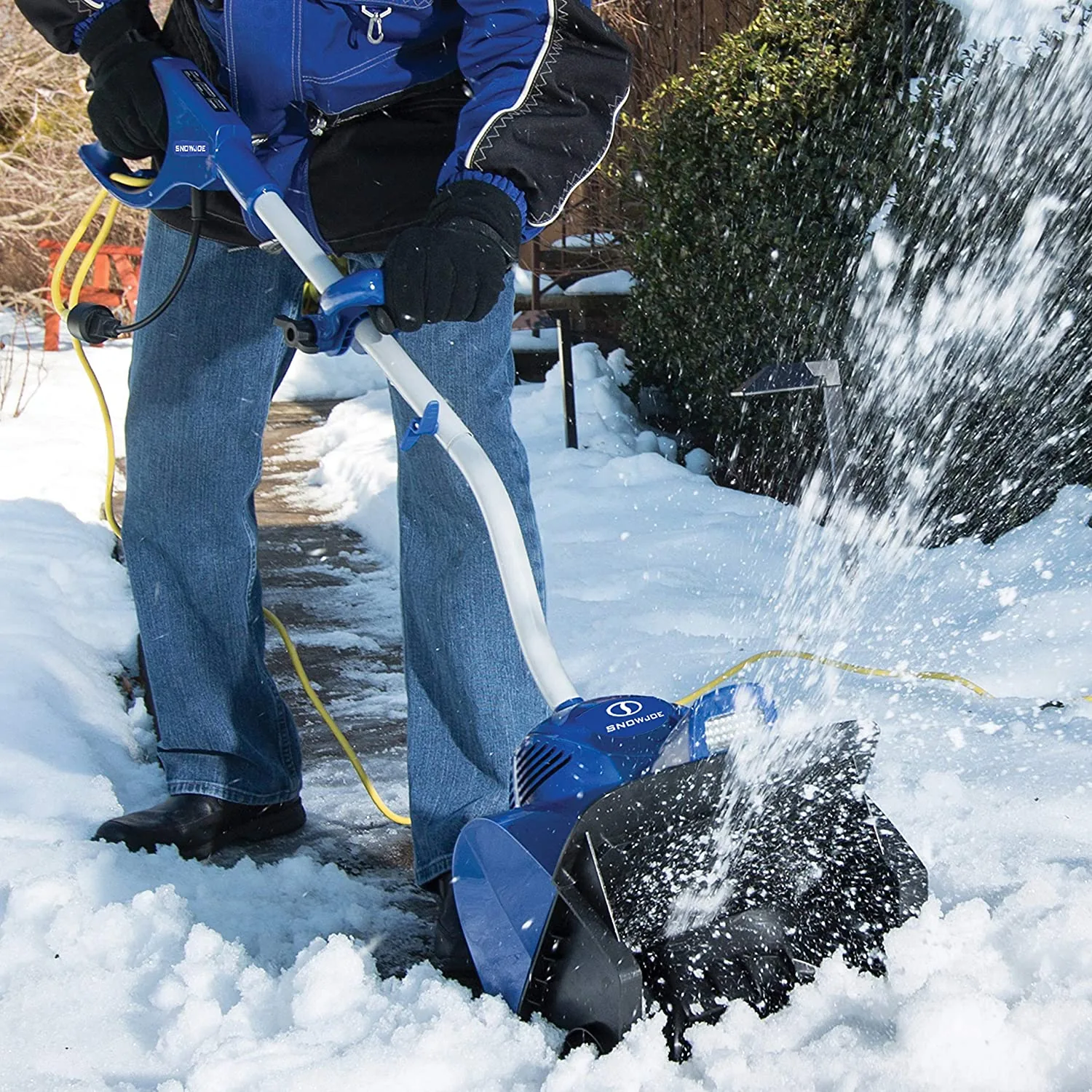 Restored Snow Joe 324E 10 Amp Electric Snow Shovel with Light, 11-Inch (Refurbished)