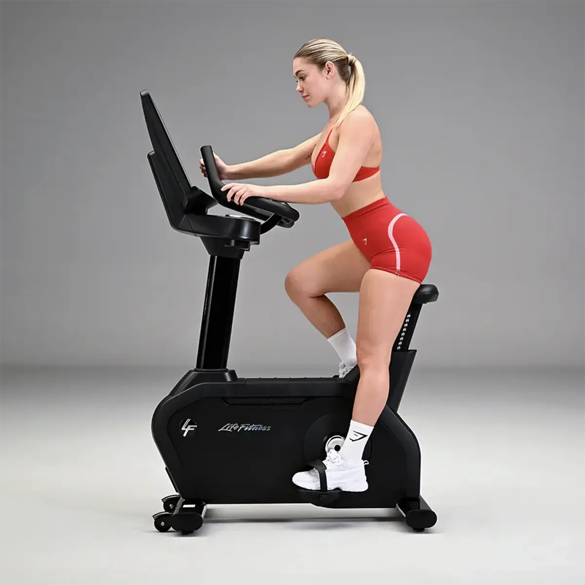 Upright Lifecycle bike with Comfort Curve Plus seat and deluxe handlebars