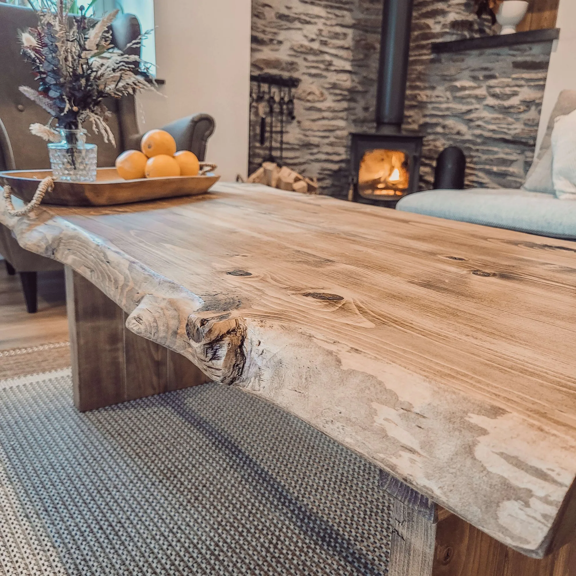 LINA Angled Legs Chunky Live / Waney Edge Coffee Table