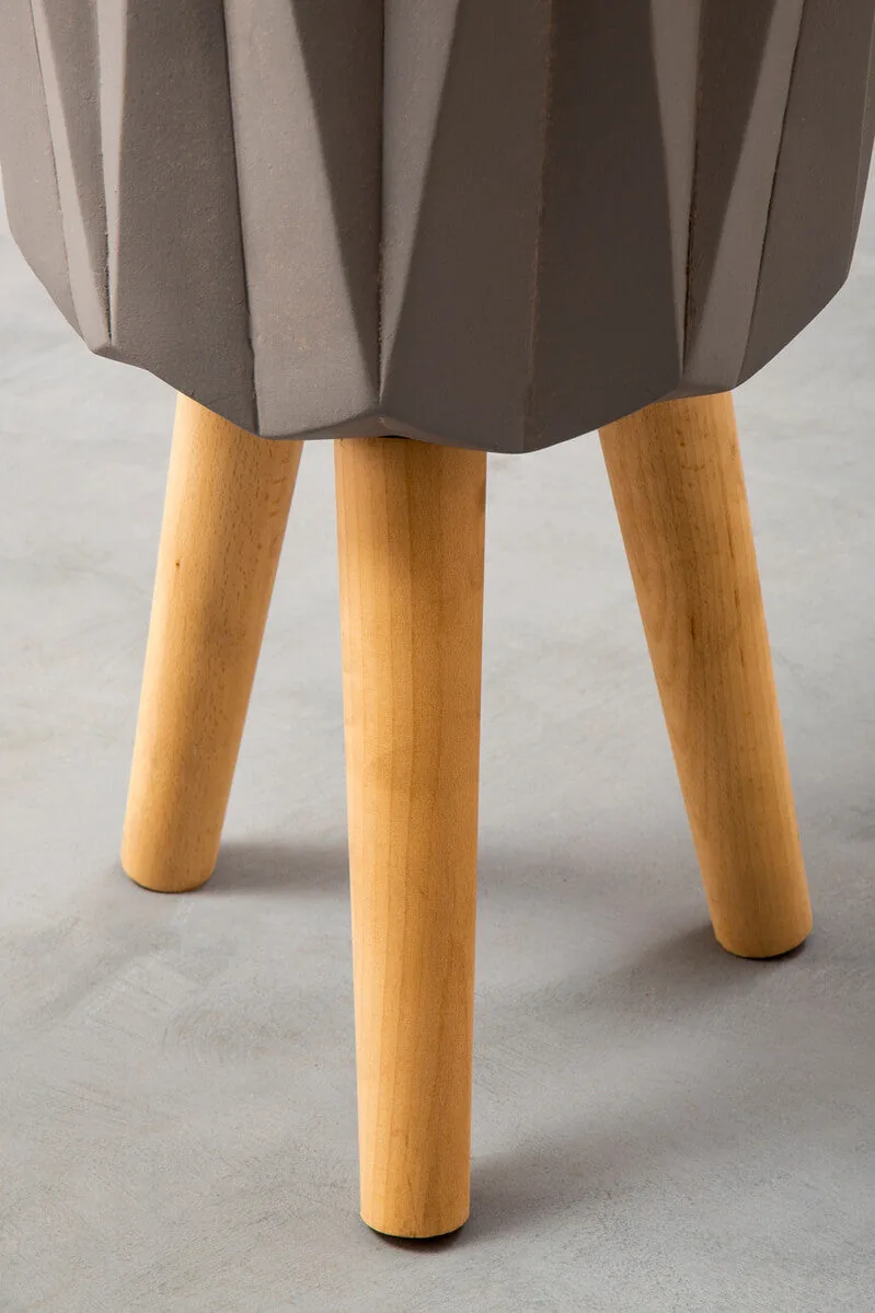 Darnell Small Greyt Faceted Planter