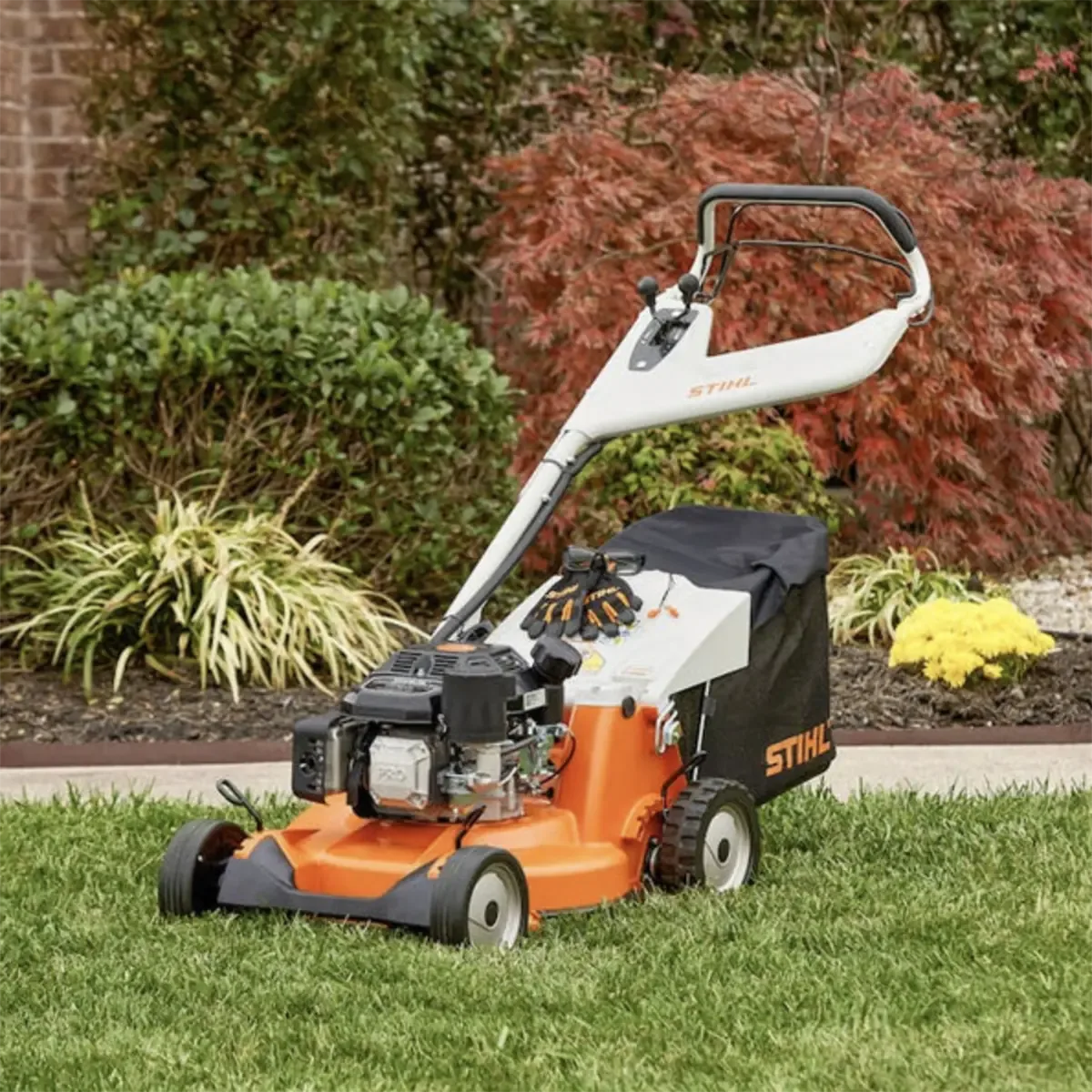 STIHL RM 756 YC Lawn Mower