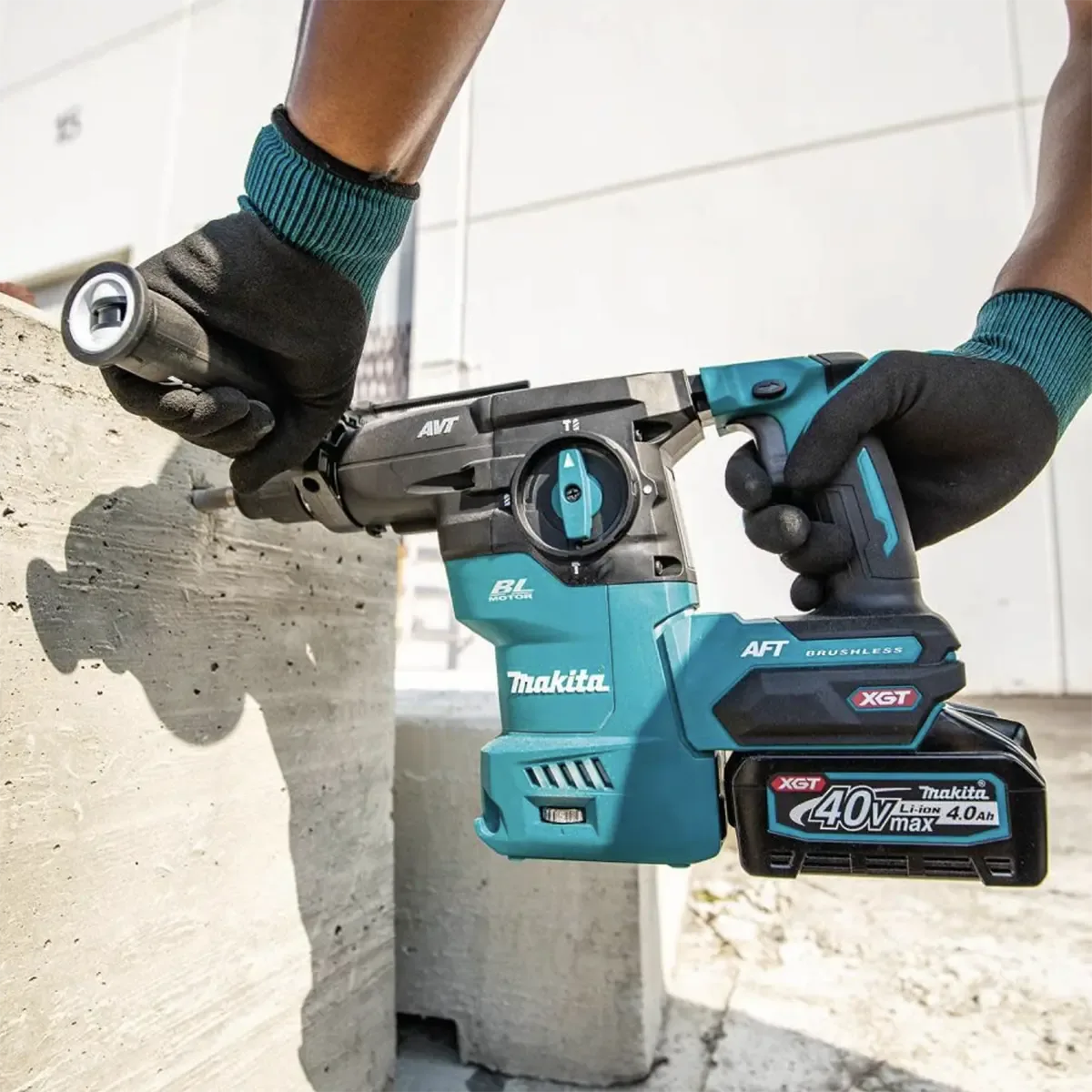 Makita brushless rotary hammer kit concrete drilling tool