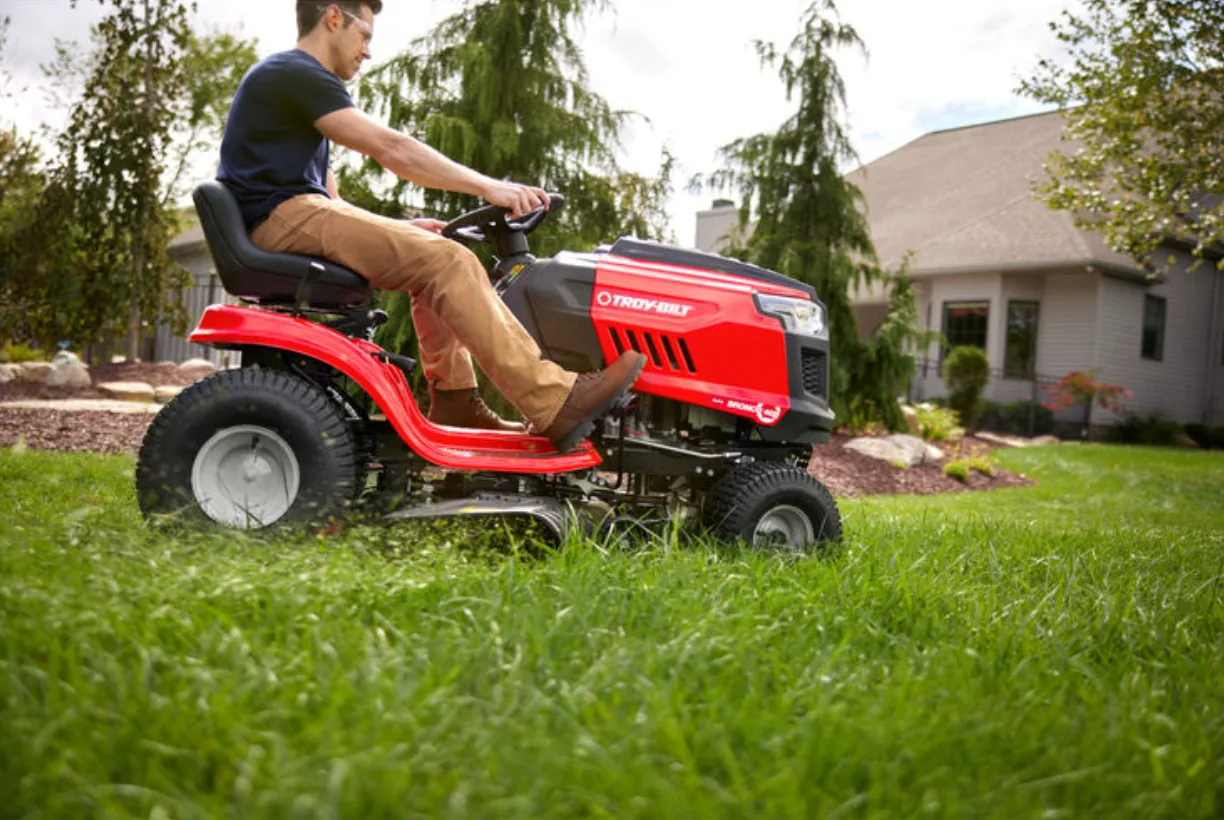 Troy-Bilt Bronco 46 Riding Lawn Mower | 547cc | 46″ Side-Discharge, Twin-Blade, Steel Cutting Deck | AutoDrive Transmission