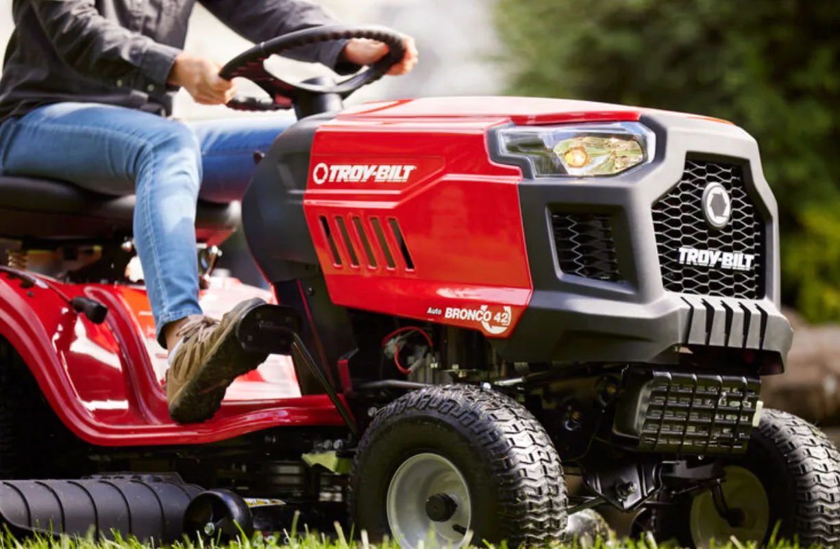 Troy-Bilt Bronco 46 Riding Lawn Mower | 547cc | 46″ Side-Discharge, Twin-Blade, Steel Cutting Deck | AutoDrive Transmission