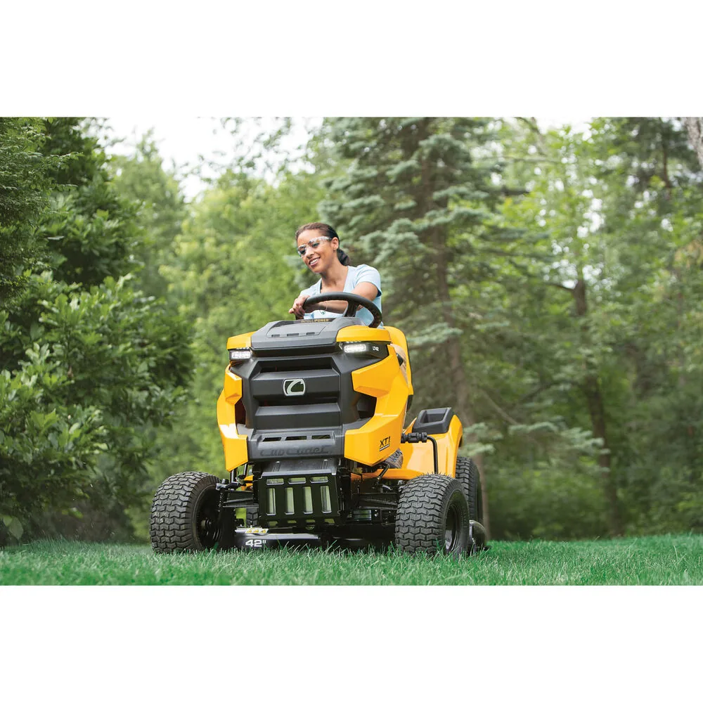 Cub Cadet XT1 LT42 IP Lawn Tractor